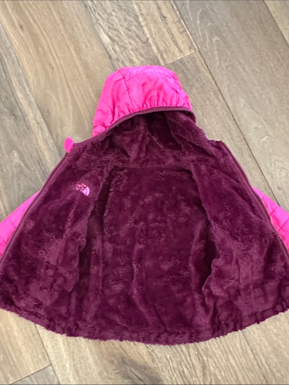 The North Face toddler reversible quilted puffer jacket 2T - Picture 4 of 6